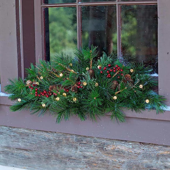 Indoor/Outdoor Blue Ridge Window Swag with Battery-Operated Dual-Function Lights